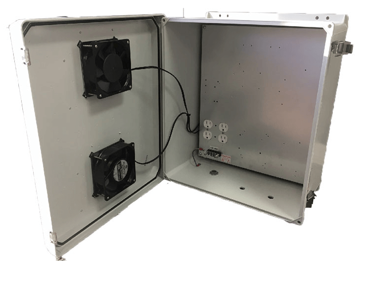 Cooling ventilation in outdoor data cabinet