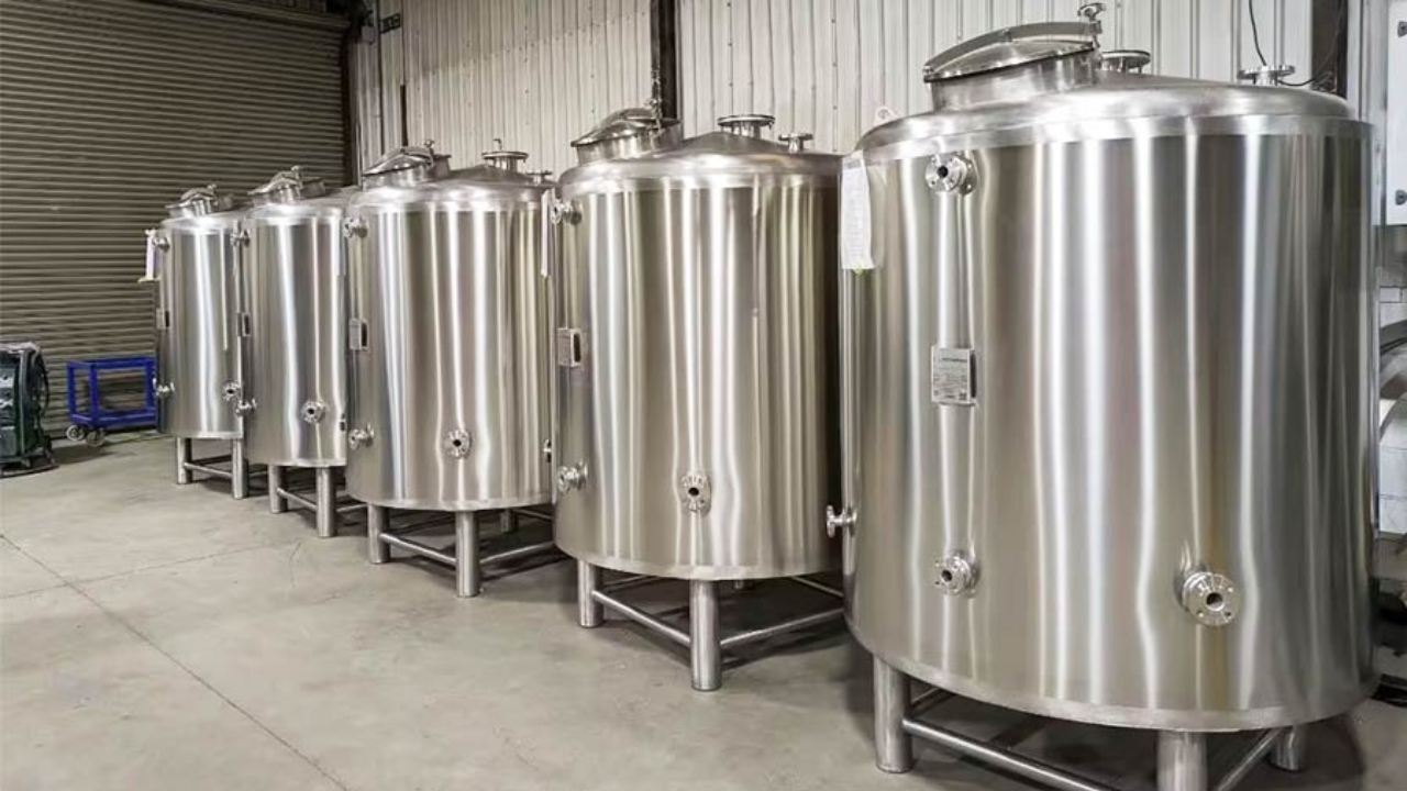Key Benefits of Stainless Steel Tank Accessories