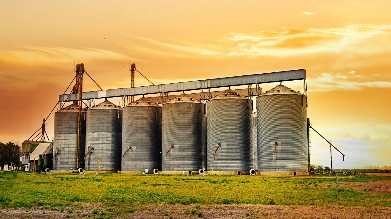 How Does a Silo Work