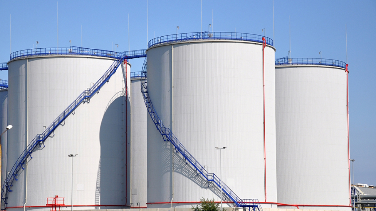 What Is a Fixed Roof Tank