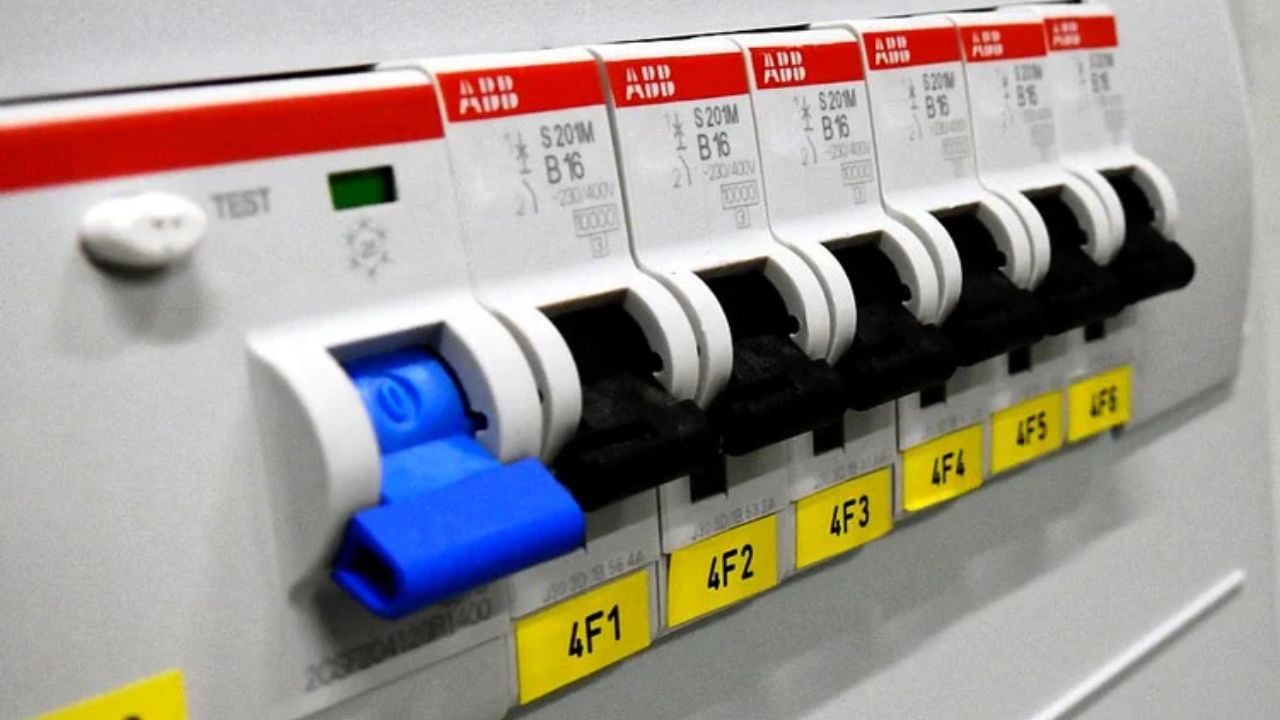 Автоматический выключатель