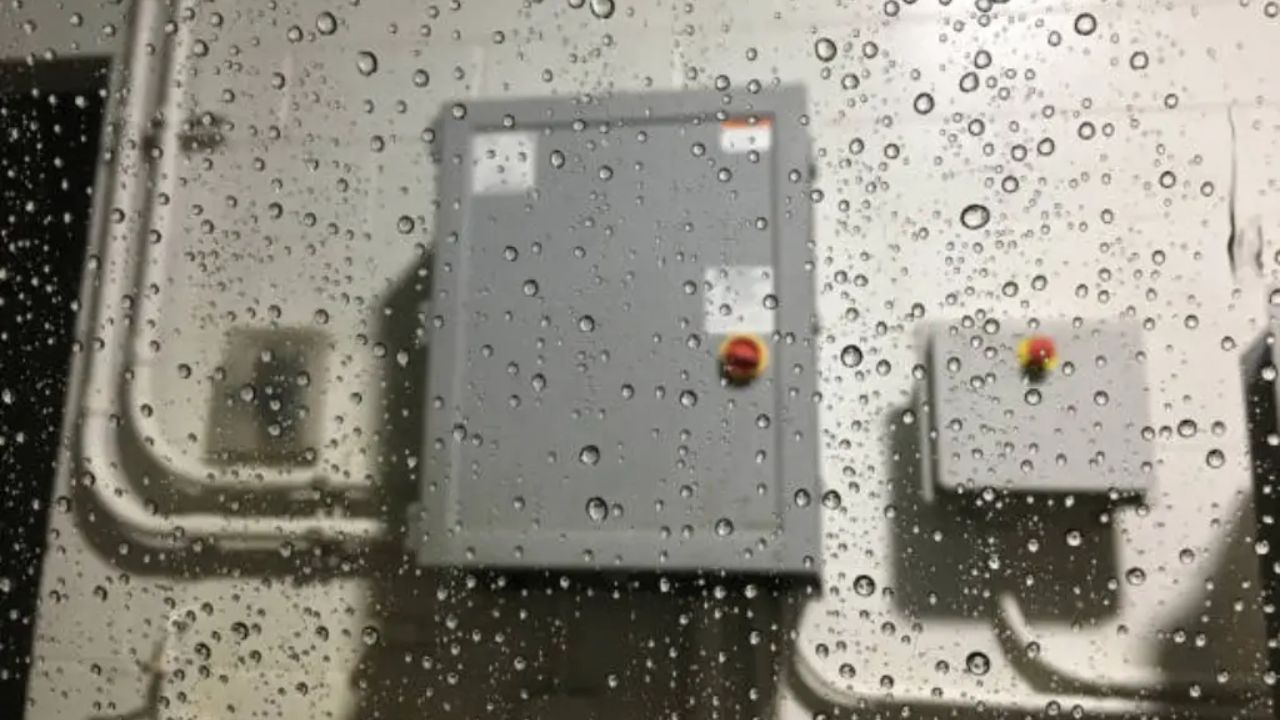 Condensation in Enclosures (2)