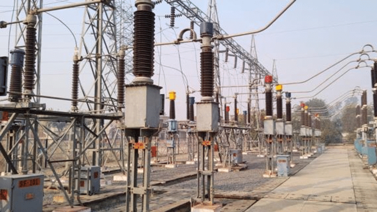 What Is a Potential Transformer (PT)