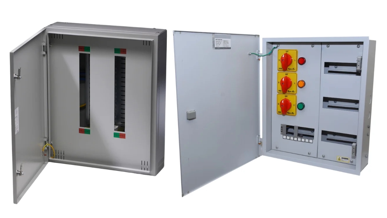 Side-by-Side Comparison between Wall-Mounted vs Floor-Mounted Distribution Boxes