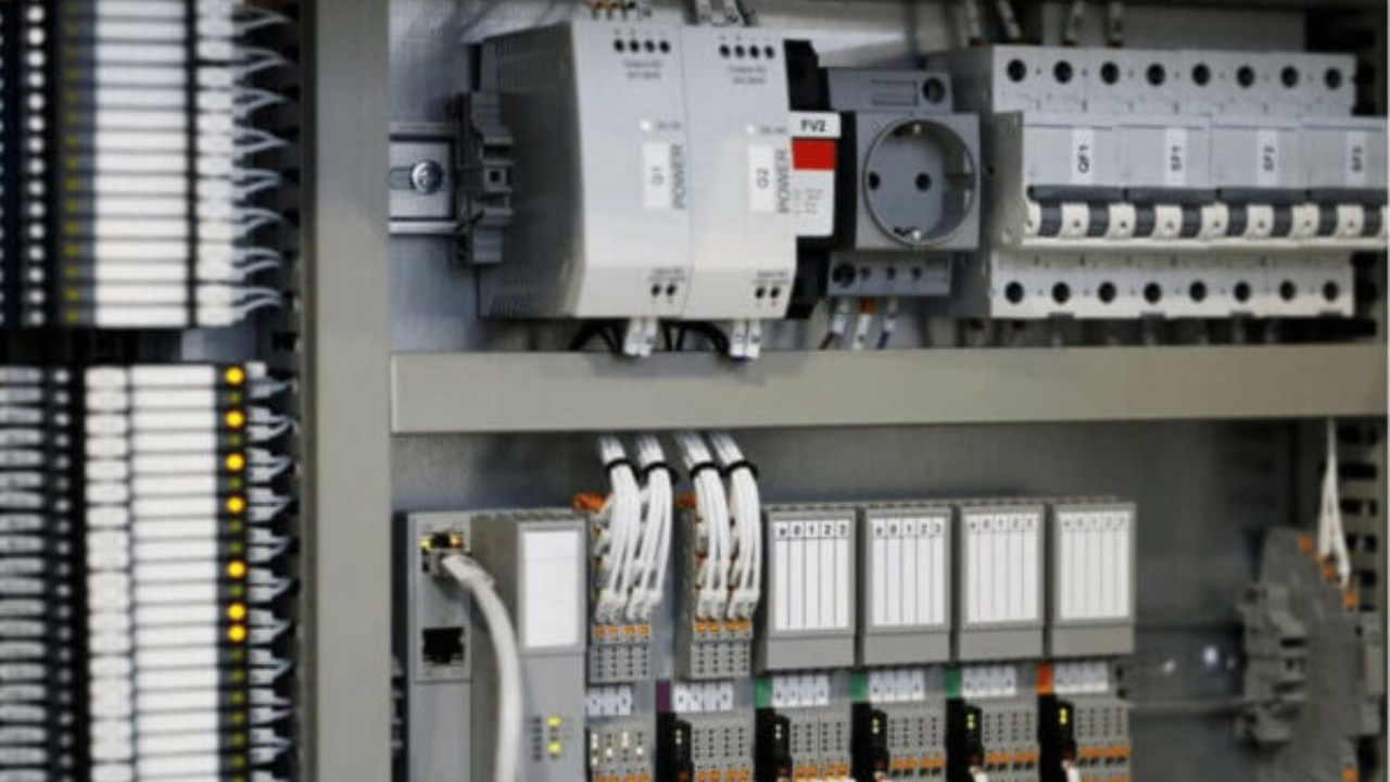 Types of Electrical Enclosures Suitable for Reuse or Recycling