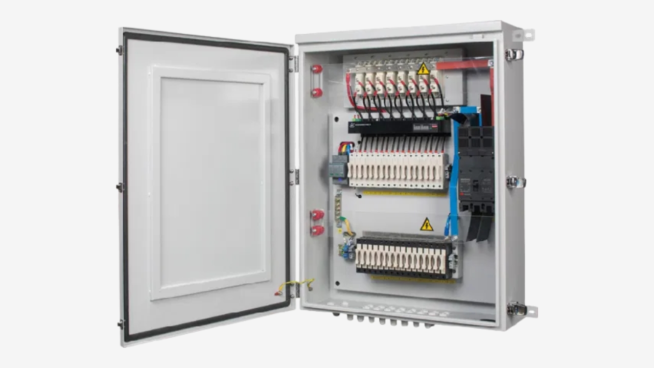 What Is an Outdoor Combiner Panel