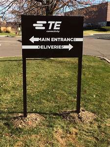 Parking Lot Traffic & Directional Signs