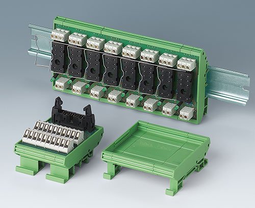 Modular DIN rail enclosure