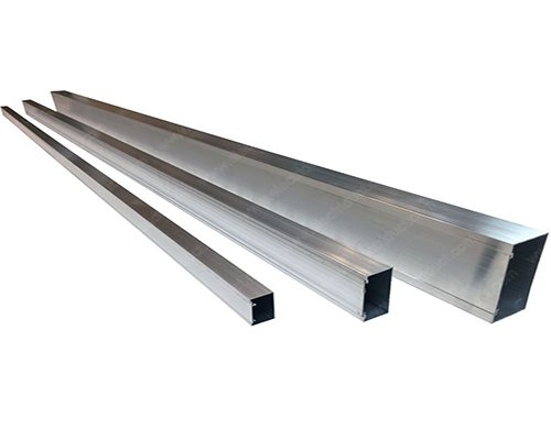 https://www.kdmsteel.com/wp-content/uploads/2020/01/Stainless-Steel-Building-Raceways.jpg