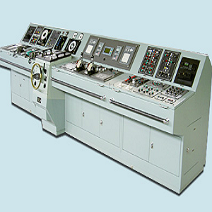 Consola de control de la caseta del timón