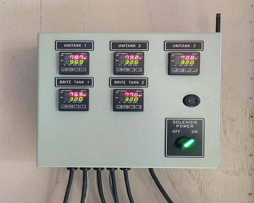https://www.kdmsteel.com/wp-content/uploads/2020/03/3-Heater-Control-Panel.png