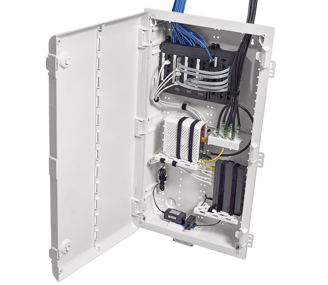 Cable management in power supply enclosure