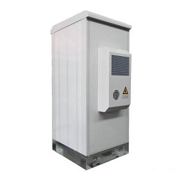 Armoire de batterie extérieure pour projets de défense