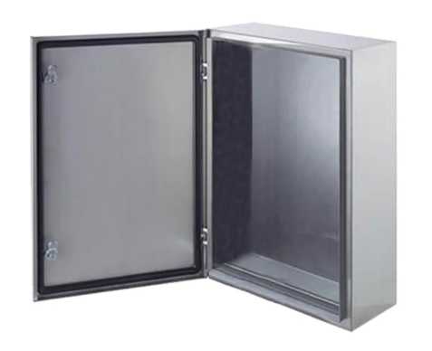 3- Caja de acero inoxidable de 100x300x250 mm