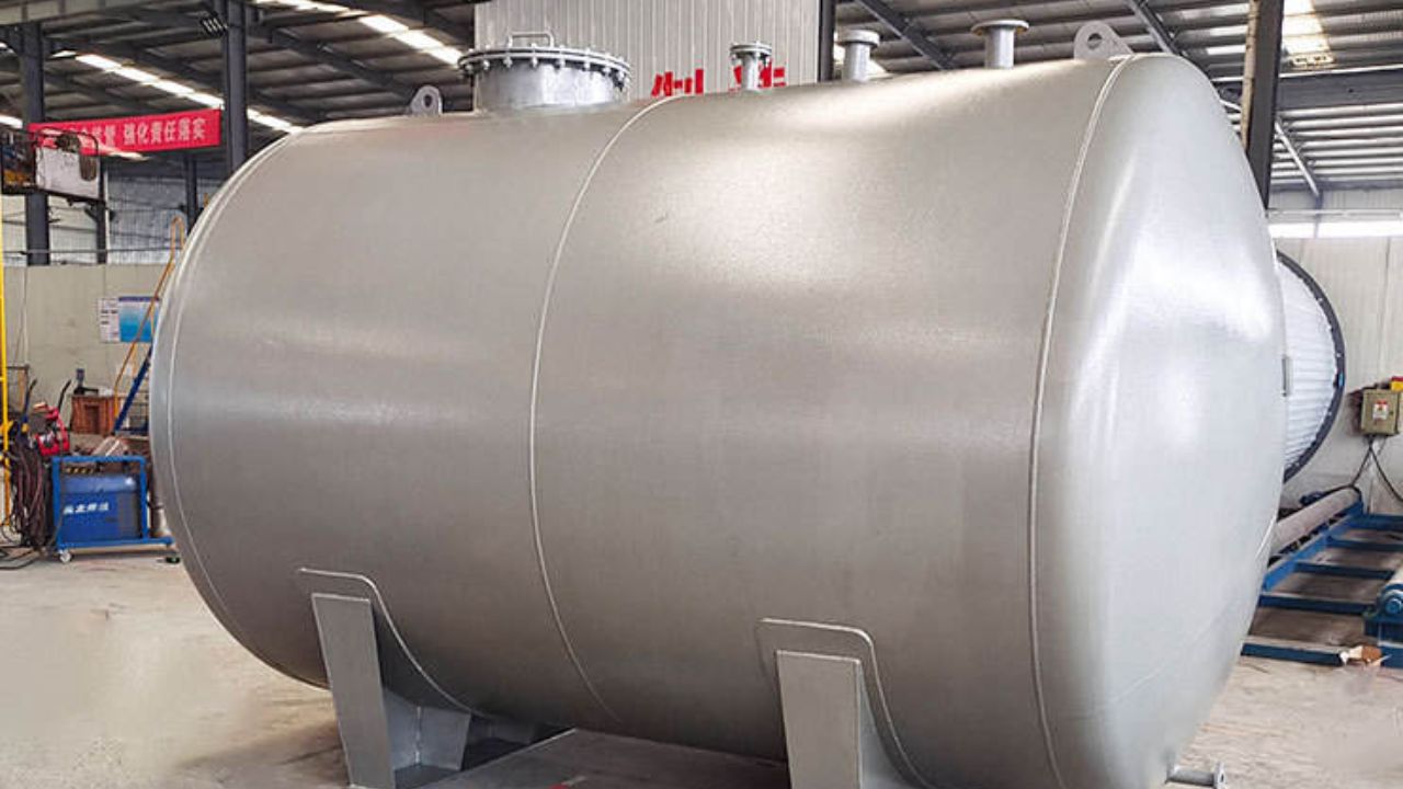 Oil Storage Tank (2)