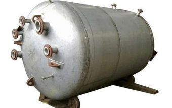 Solvent Storage Tank