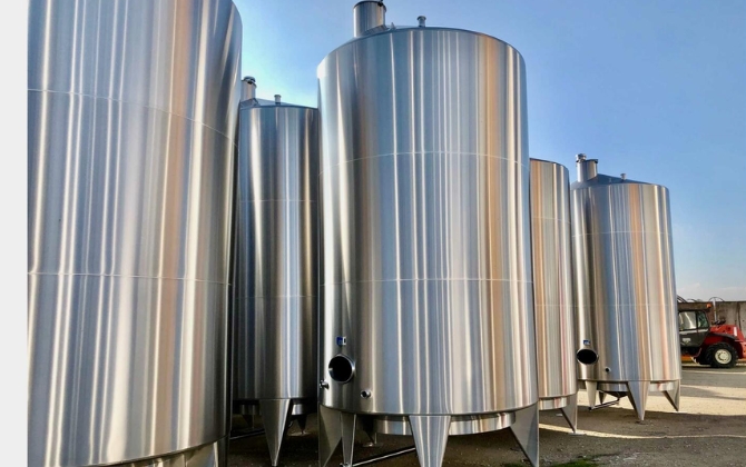 Wide Applications of KDMSTEEL 1000 Gallon Stainless Steel Tank