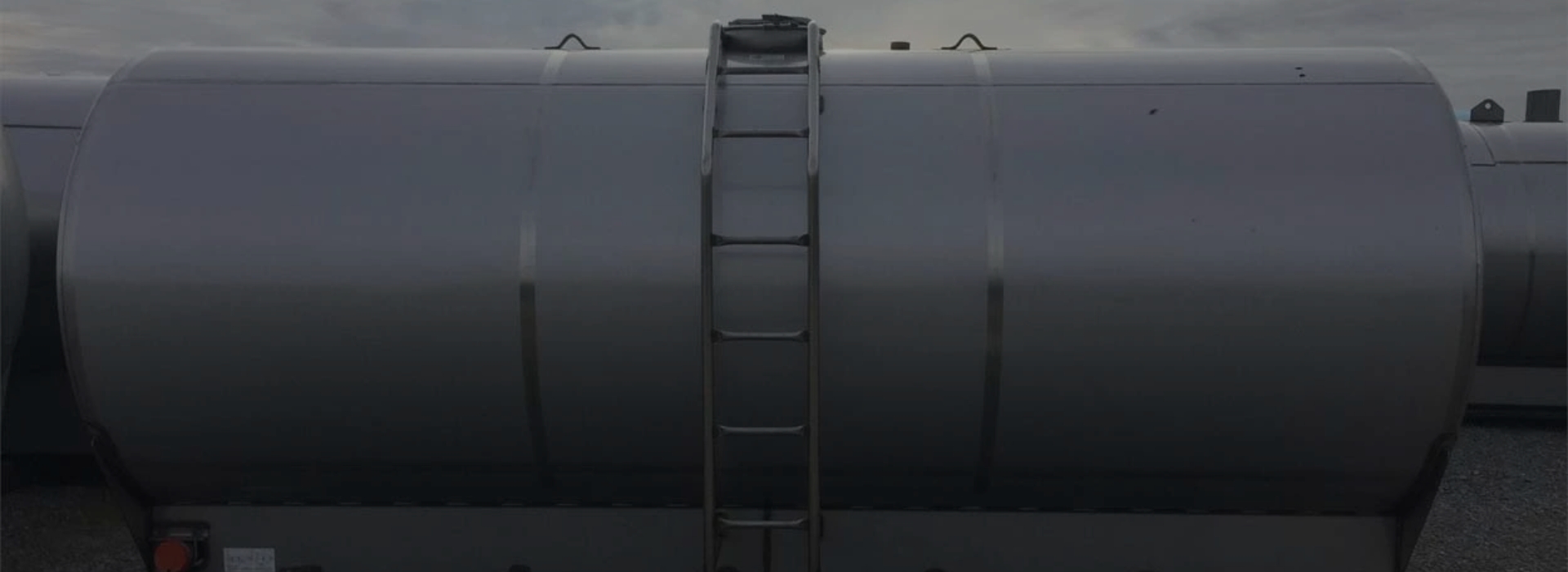 3000 Gallon Stainless Steel Tank