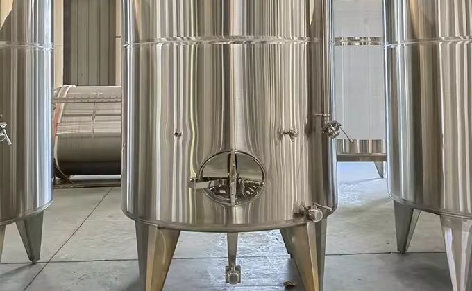 Airtight Seals and Manways