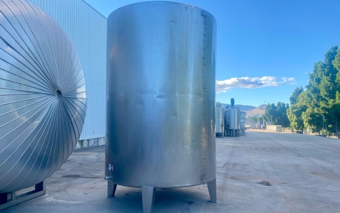 Applications of KDMSTEEL 800 Gallon Stainless Steel Tank