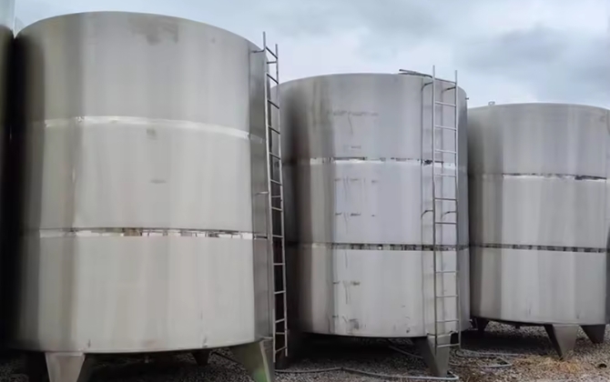 Applications of KDMSTEEL 800 Gallon Stainless Steel Tank